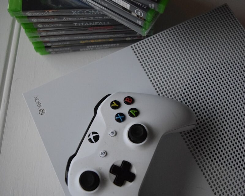 Jak zrobić zrzut ekranu i nagrać klip wideo na konsoli Xbox Series X/S?