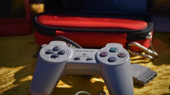 Katalog gier na PSX (PlayStation 1): Jak skompletować wymarzoną kolekcję klasyków na konsolę Sony?