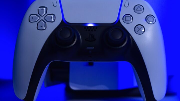 PlayStation 5: Rozwiązywanie problemów z synchronizacją kontrolera DualSense – poradnik dla użytkowników