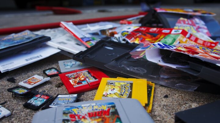 Retro konsole (NES, SNES, PSX, Dreamcast, PSP): Jak zabezpieczyć kolekcję przed upływem czasu i uszkodzeniami?