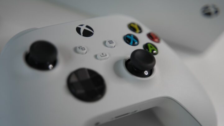 Xbox Series X/S: Kompleksowy poradnik dotyczący konfiguracji i wykorzystania funkcji Smart Delivery dla gier