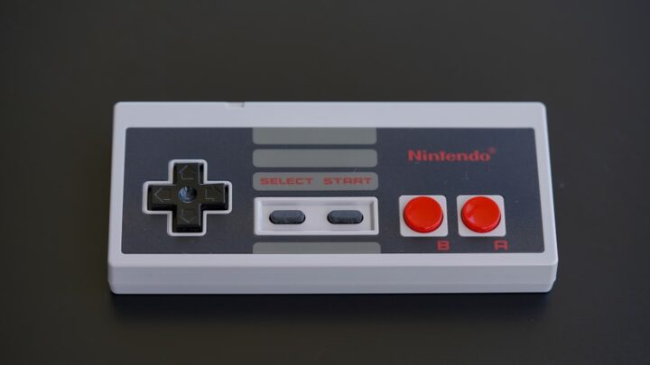 NES i SNES: Jak naprawić i odrestaurować oryginalne pady i kontrolery (wymiana membran, czyszczenie styków, naprawa kabli)?