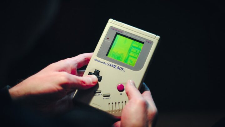 Ogólne: Retro Konsole (Game Boy, Game Boy Color): Jak odnowić i spersonalizować obudowy, przyciski i podświetlenie? Pełny poradnik moddingu i renowacji.