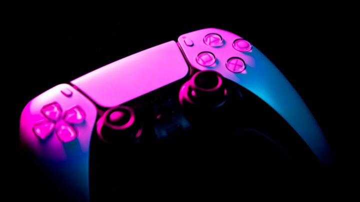 PlayStation 5: Co to jest tryb spoczynku i jak wpływa na PS5? Poradnik funkcji i optymalnego wykorzystania.