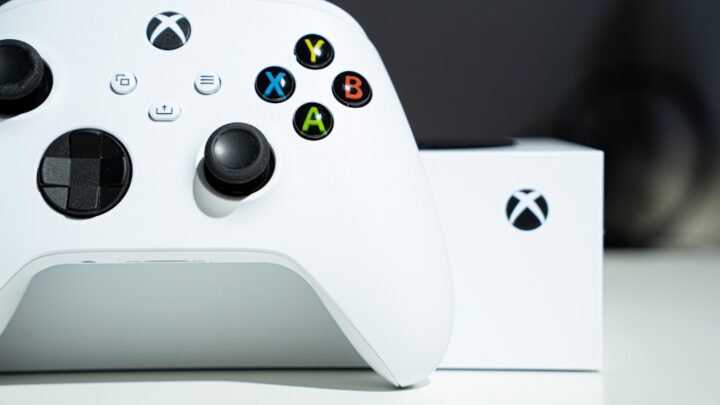 Xbox: Jak stworzyć i zamówić spersonalizowany kontroler z Xbox Design Lab – przewodnik po opcjach i procesie projektowania