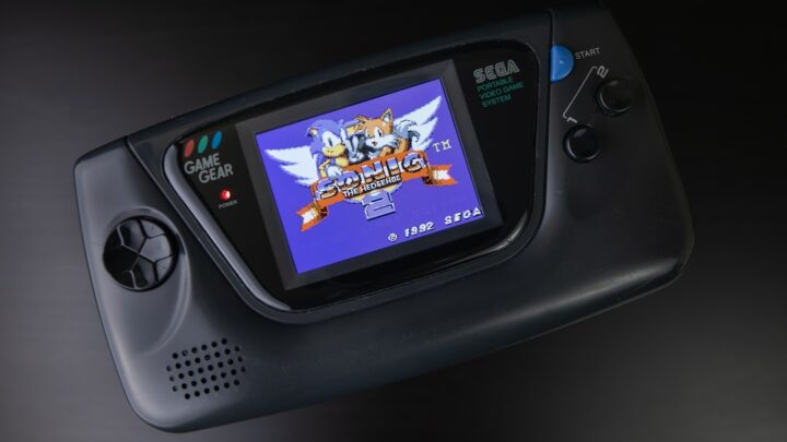 Sega Game Gear: Wymiana kondensatorów – poradnik | Xbox PC